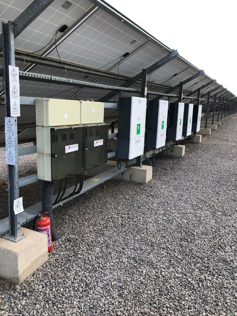 Mersin Limonlu 3 MW GES İnverter Görünümü